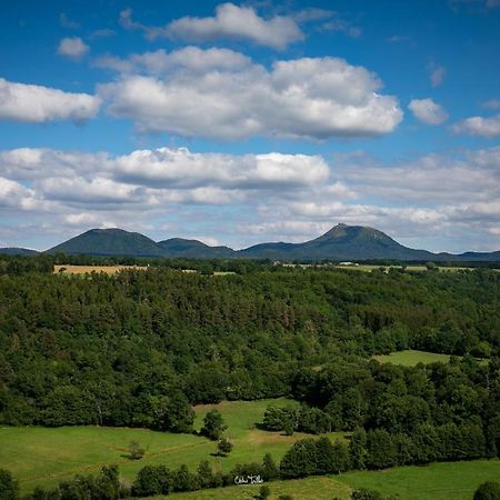 La Porte Des Volcans Blanzat Bagian luar foto